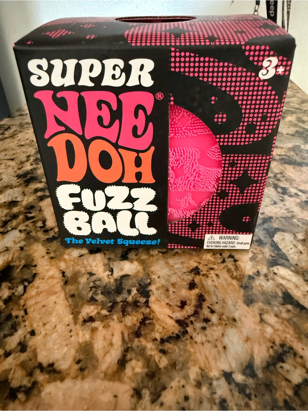 Needoh SUPER Fuzz Ball - Pink NIB
